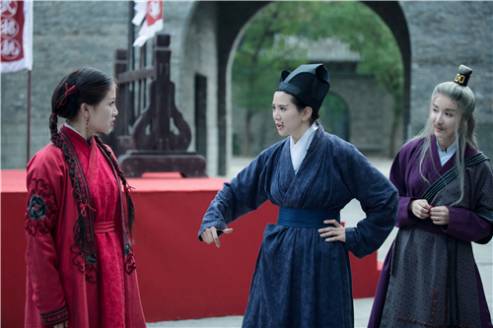 卫视谈崩了，那就去视频网站？爱奇艺成《千面英雄》的“接盘侠”