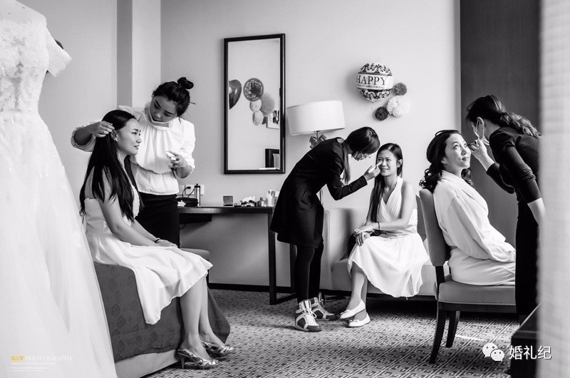 怎样布置婚房高雅又简单,婚房怎么布置不显土气又上档次