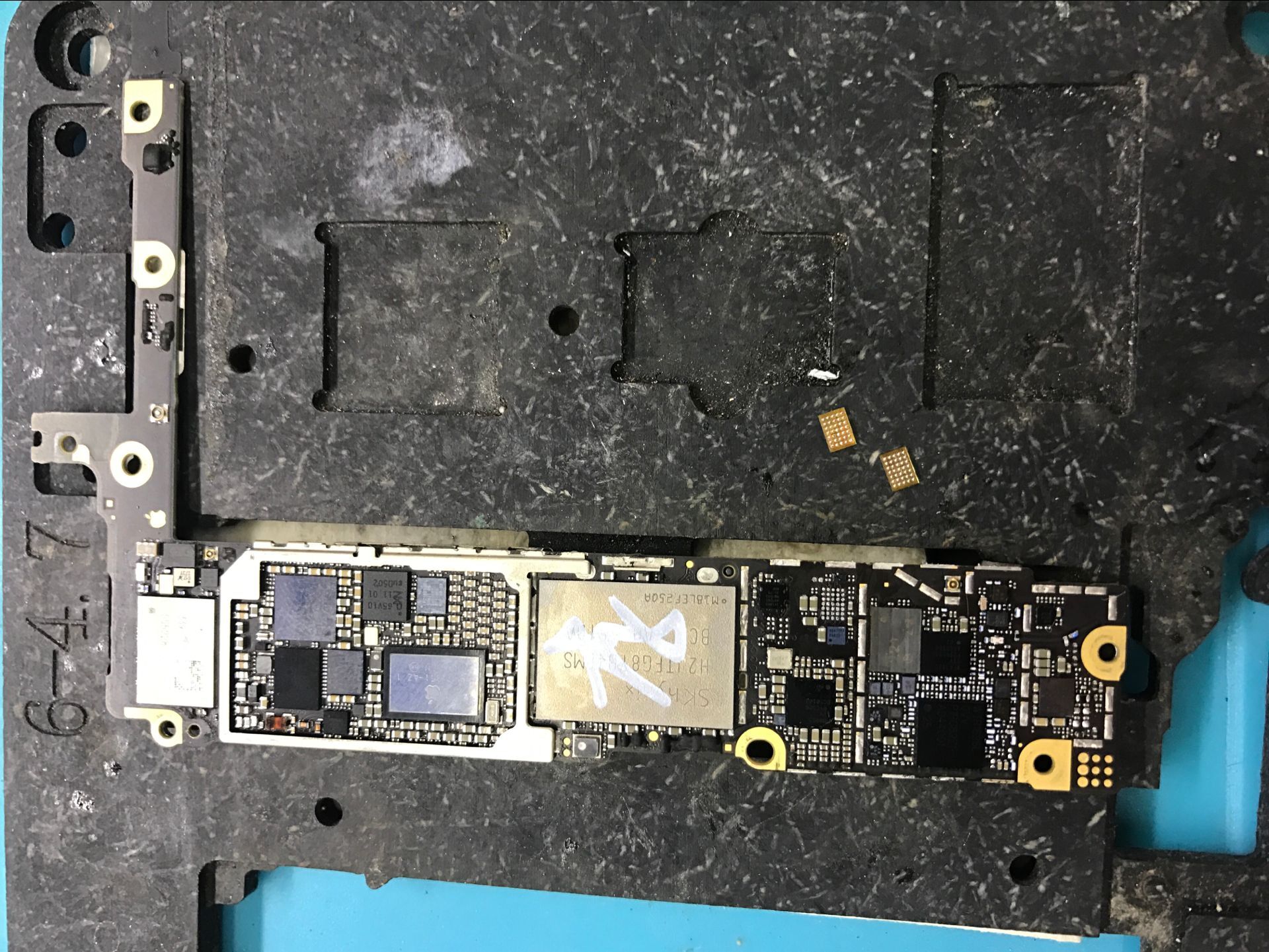 苹果6p充电口接触不好怎么办,苹果6p充电接口坏了怎么维修