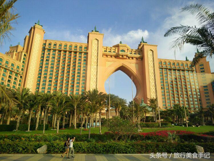 迪拜世界第一富,迪拜的奢华历程