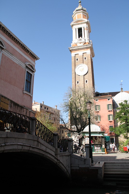 威尼斯景点彩虹岛,威尼斯有哪些美丽的岛屿