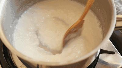 宋美龄抽烟喝酒玩麻将，活到106岁还肤白貌美，秘方来自一碗粥