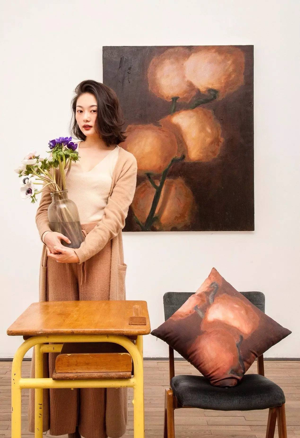 跟着艺术家学穿搭,跟艺术家学穿搭三组时髦颜色