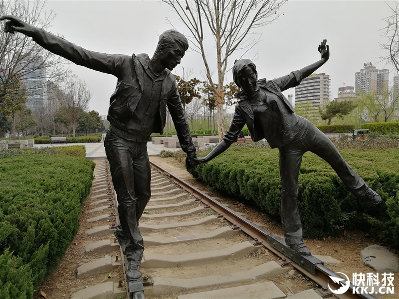 荣耀手机升级8.0测评,荣耀手机关于使用流畅度测试