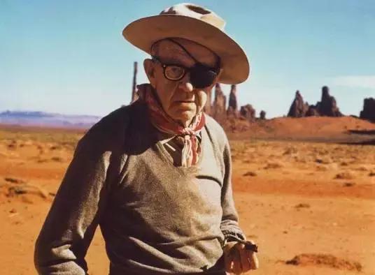 这位消失了二十年的顶级导演最近神秘回归