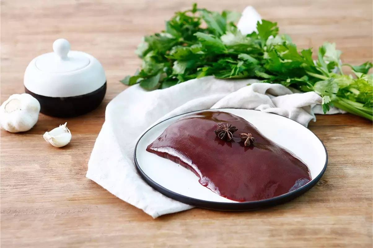 黑猪肉怎么吃最好吃,黑猪肉好吃还是白猪肉好吃