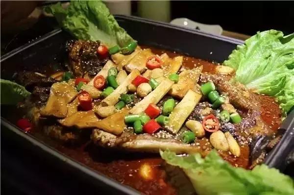 草帽鱼蒸汽石锅鱼家常做法,草帽鱼石锅鱼家庭做法