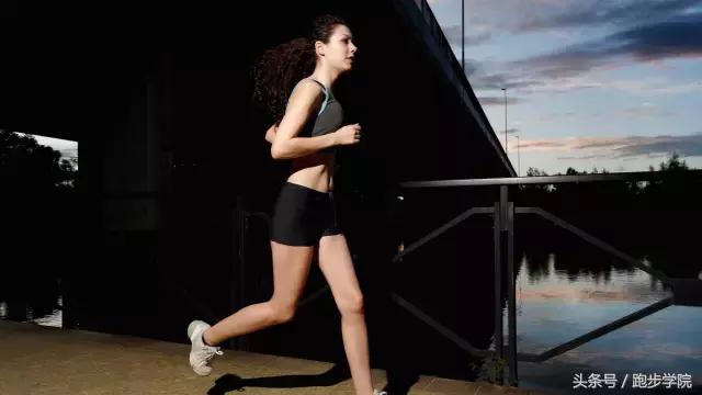 跑步正确方法女生,女生跑步需要准备什么