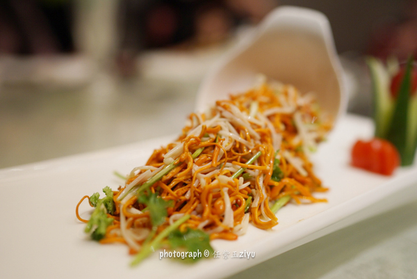 冬日的浪漫游山玩水泡温泉,又可以看雪又可以泡温泉的地方