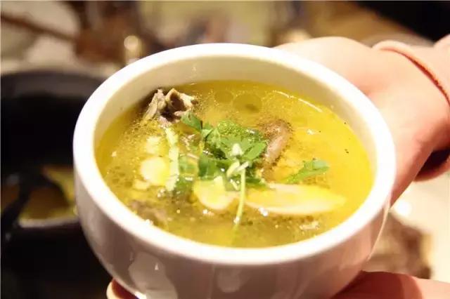 平顶山这几家连团购都不上的餐厅，拿着神秘黑卡，竟然能打5折！