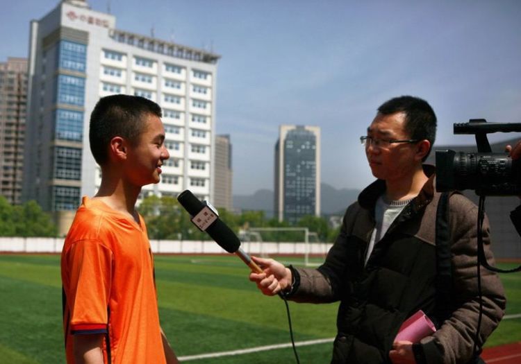 三明市中小学生足球联赛引爆激情点燃中国足球梦!