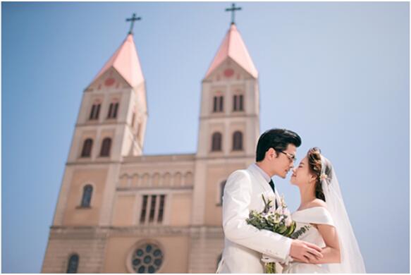 青岛拍婚纱照的工作室,青岛拍婚纱照工作室哪个比较好