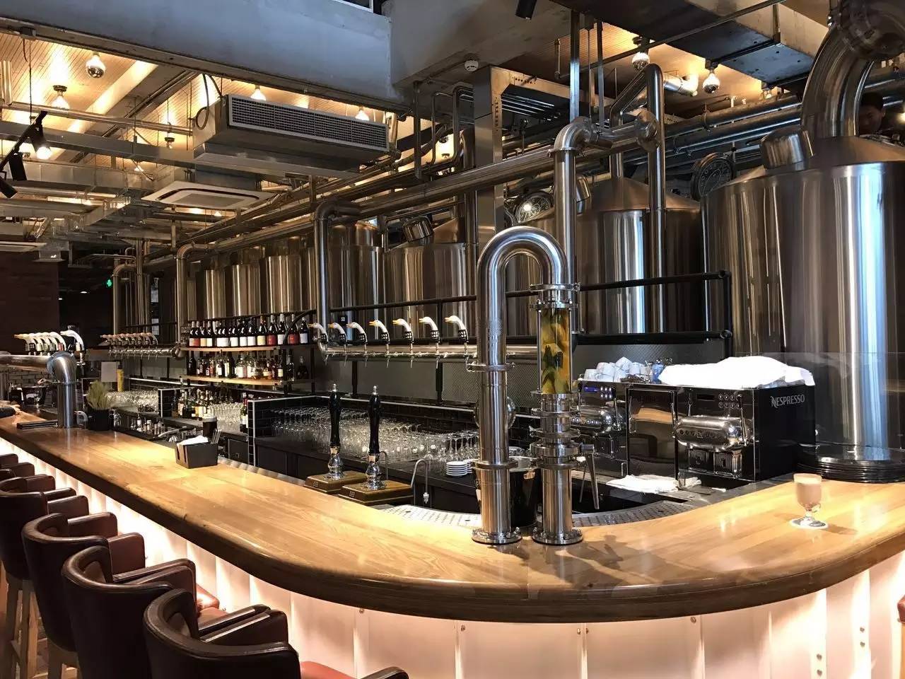 你舍不得花的钱总有人舍得帮你花,以前舍不得花你的钱现在才明白