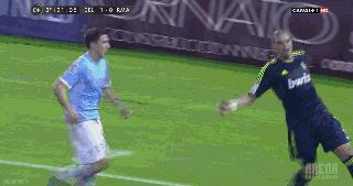 国足迎战韩国最新动态,国足胜越南搞笑图