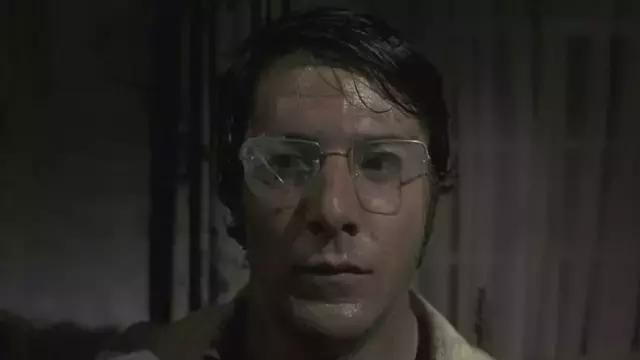 除了以暴制暴还能用什么方法,除了以雷霆击破黑暗还可以喊什么