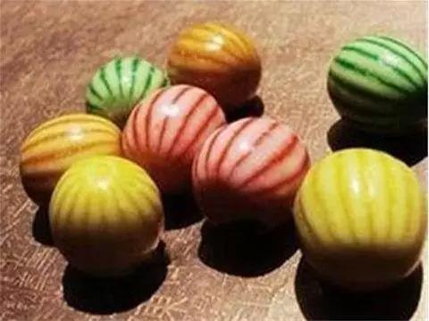 小时候最常吃的50种零食图片,小时候最爱吃的零食一毛钱