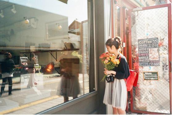 啦啦旅行-旅漂三年，边旅行边房，她靠什么生活？！