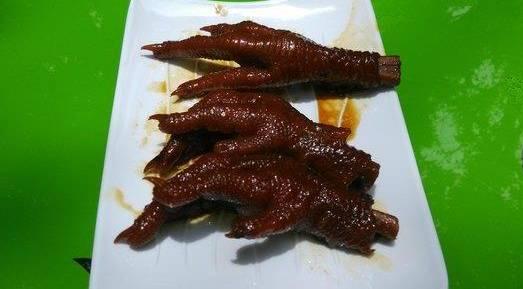 浜戝崡绾㈡渤娉歌タ缇庡コ,浜戝崡娉歌タ鍘跨編濂虫紓浜悧