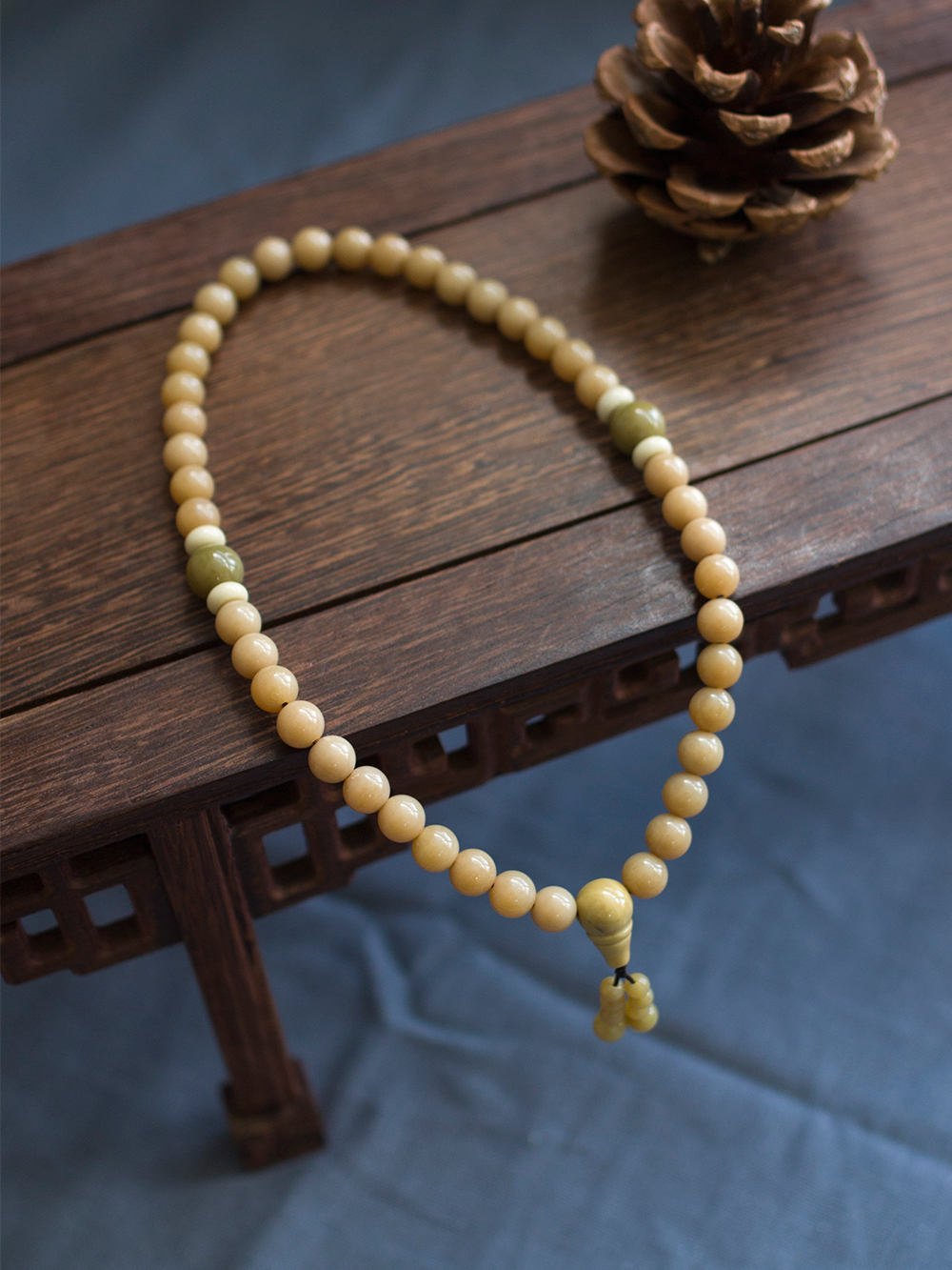 佛珠手串知识大讲解,佛珠手串有什么材质最灵