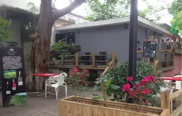 国足与酒,都是孤独而倔强的存在