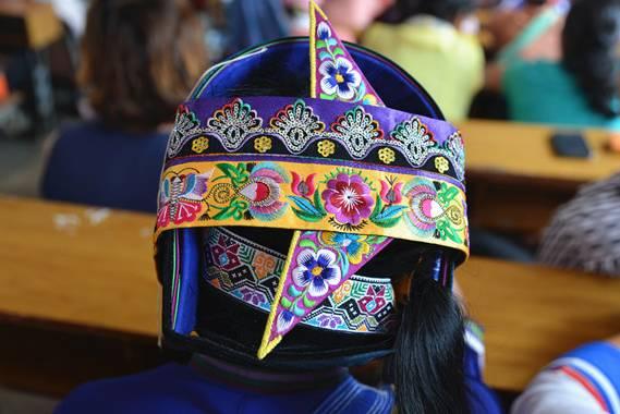 浜戝崡绾㈡渤娉歌タ缇庡コ,浜戝崡娉歌タ鍘跨編濂虫紓浜悧