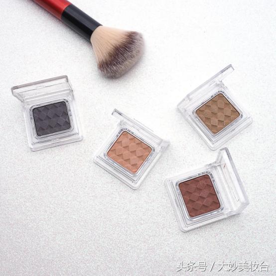 彩妆必买100种,彩妆推荐平价不超过300元的品牌