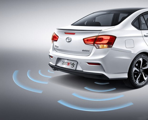 东南汽车菱致v5中控台图解,东南菱致v5后面车标图片