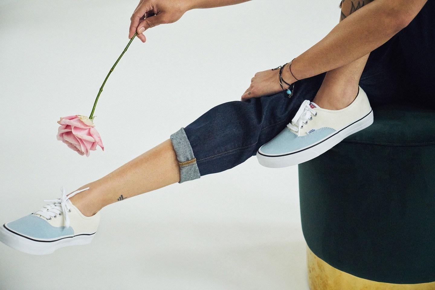 vans涓巐v鑱斿悕,vans鑱斿悕闉嬫