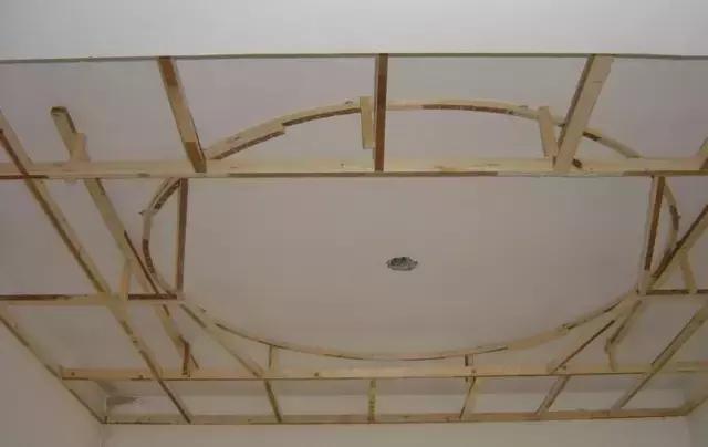 家装轻钢龙骨吊顶材料,家装吊顶什么材料性价比高