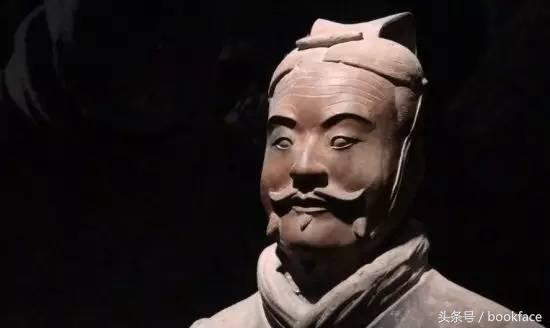 一群男人列队欢迎,霸道总裁出场一群男生迎接