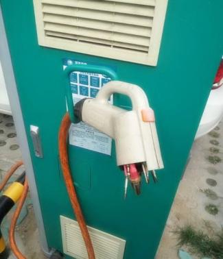 安悦公共充电桩费用,公共充电桩被占用向谁投诉