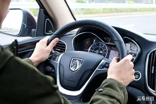 宝骏560律动版音响,15年手动豪华宝骏560