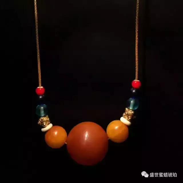 老蜜蜡的全部知识,给大家介绍一下老蜜蜡经历了什么