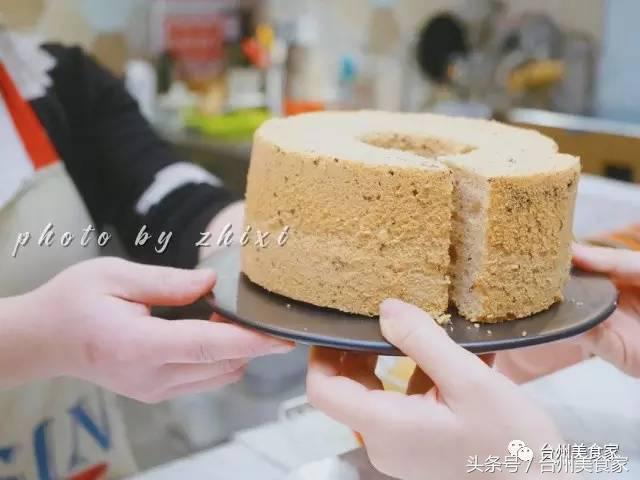 嘴刁的九零后台州妹子,开在老城区一个静静的角落Alittle