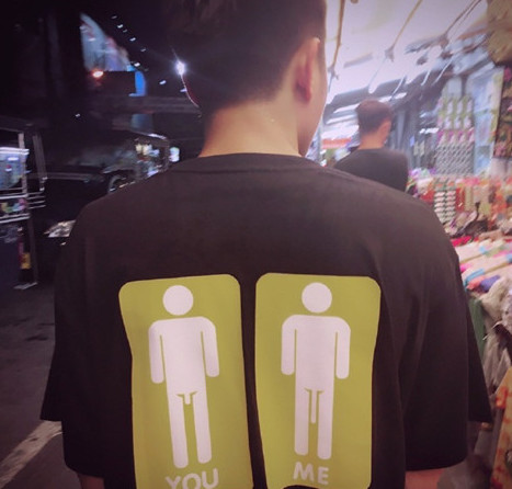 兄弟你穿衣服倒是长点心，这到底是几个意思