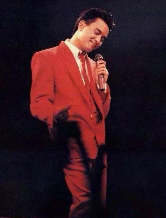 哥哥张国荣的传奇一生,张国荣老照片100张