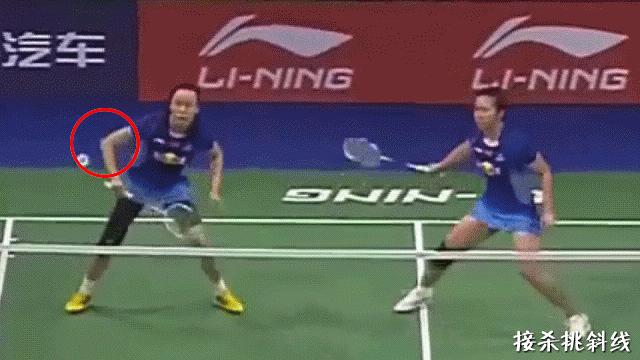羽毛球挥拍技巧以及注意事项,羽毛球引拍挥拍技巧
