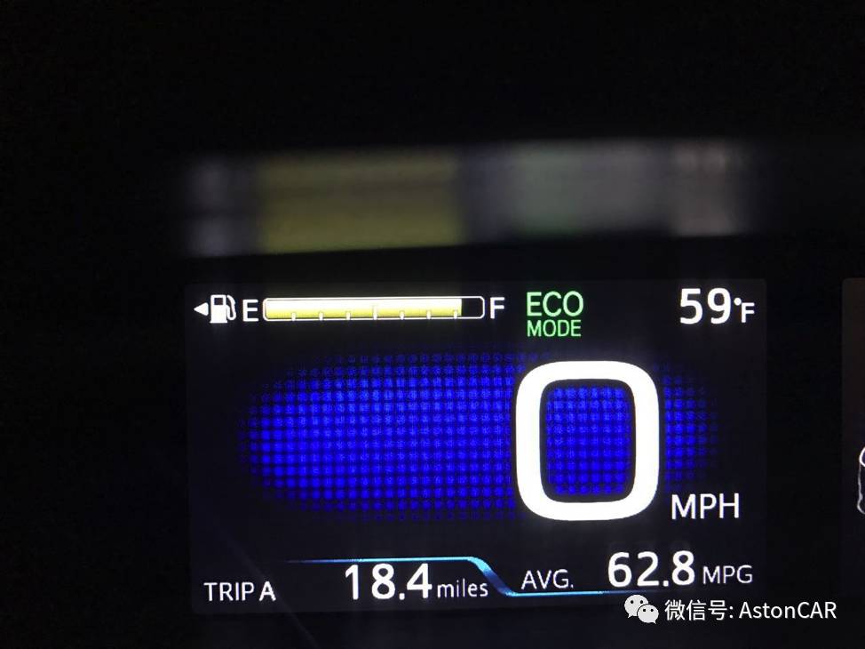 深度试驾丨高手林立，热效率40%的*四代第**普锐斯如何反击