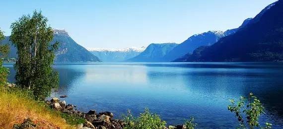 挪威夏日岛旅游攻略,去挪威看峡湾