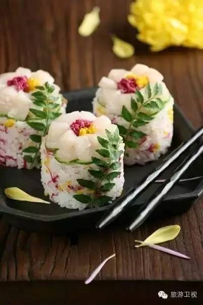 怎样才能让餐桌变好看,怎样把家里的餐桌搞得舒适干净