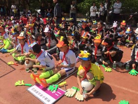 云岭校园直播间连线绿茵场