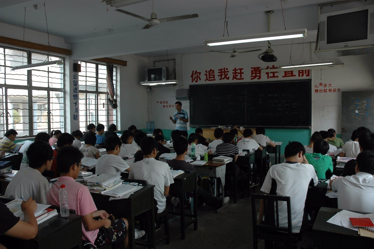 义乡鄞州｜“为家乡教育事业尽绵薄之力”——这个约定，她信守了30年