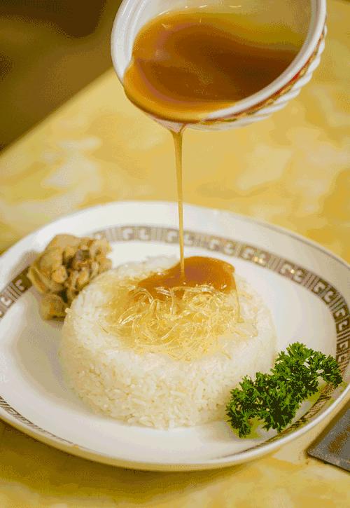 「鱼翅捞饭」震撼出席!一顿胜过十针玻尿酸,不到¥50就能吃?