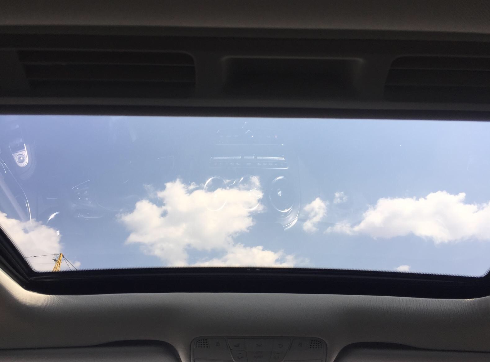 红色奔驰c级180老款,奔驰c180l是什么级别