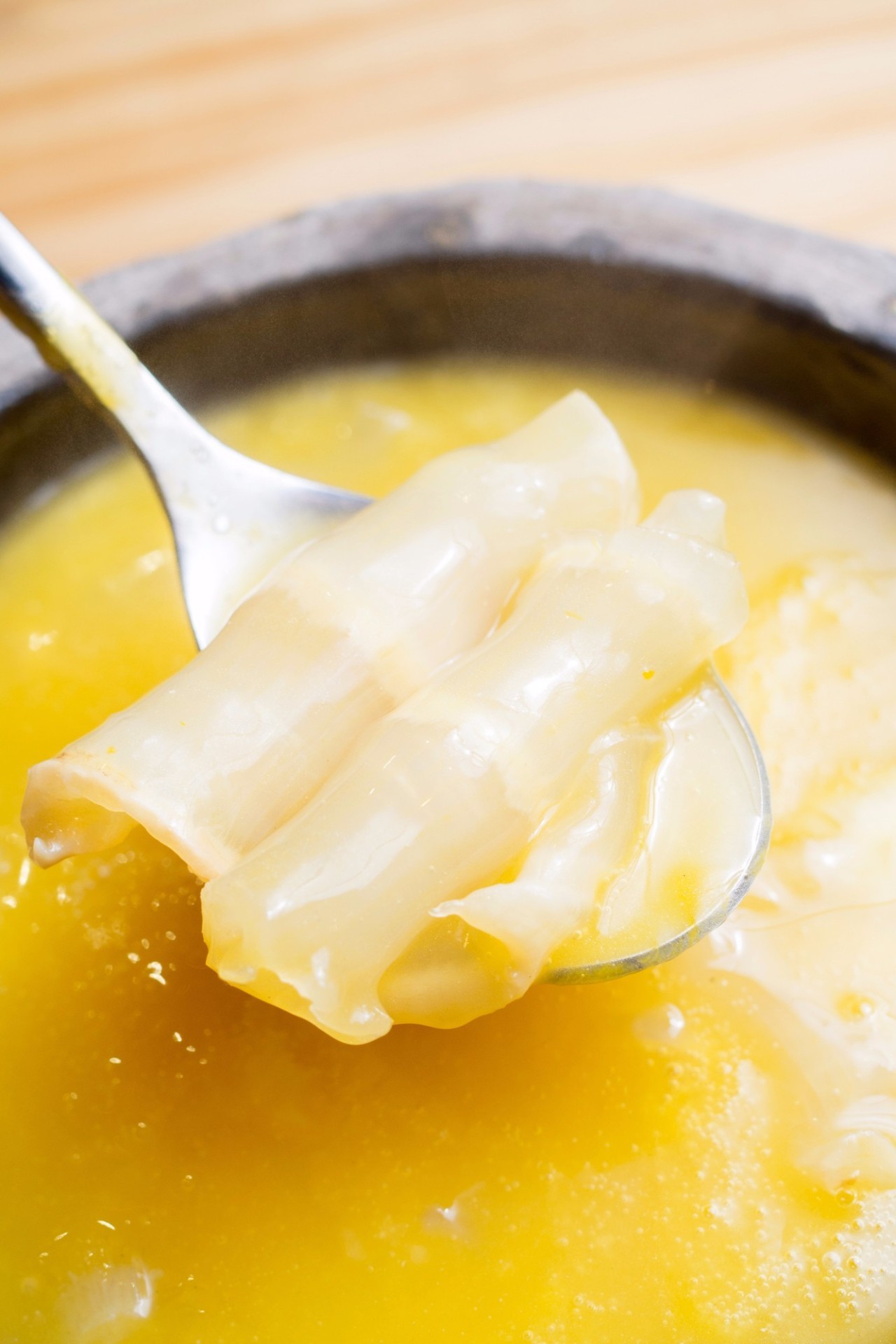 「鱼翅捞饭」震撼出席!一顿胜过十针玻尿酸,不到¥50就能吃?