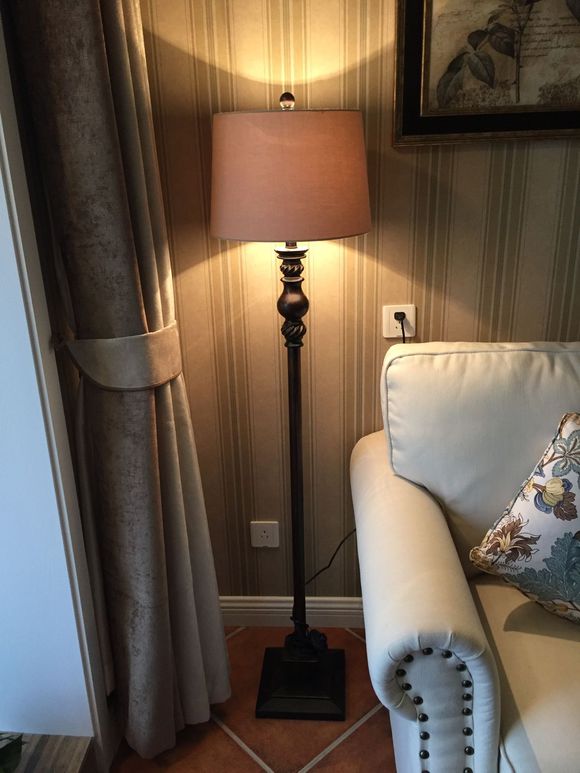 75平米两室一厅装修简美,75平顶楼带阁楼的装修清单