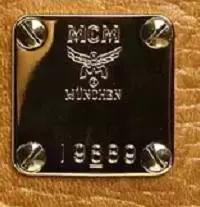 mcm双肩包大小号对照表,真品mcm双肩包哪里有卖