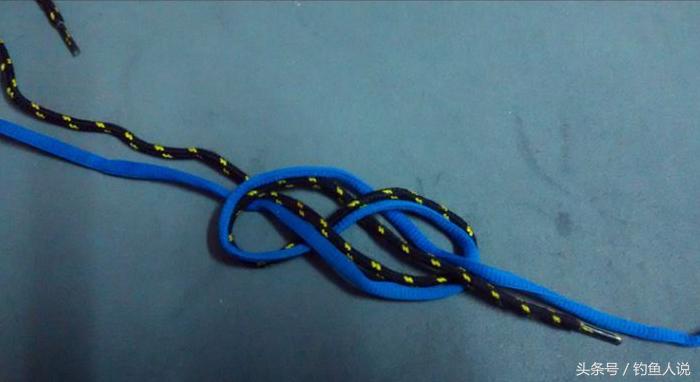 自己绑串钩钓鱼用的串钩教学,串钩钓鱼防缠绕的方法