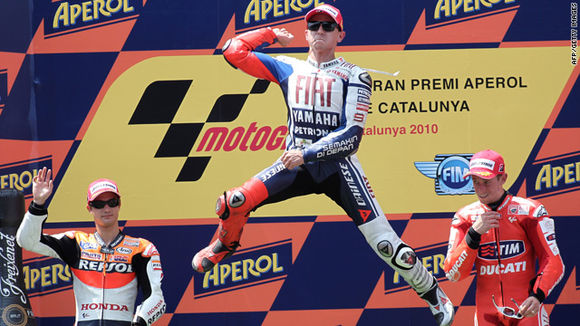 雅马哈机器人与洛伦佐,机器人雅马哈视频