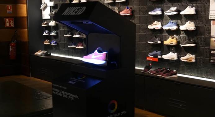 阿迪达斯3d打印跑鞋,匹克3d打印跑鞋